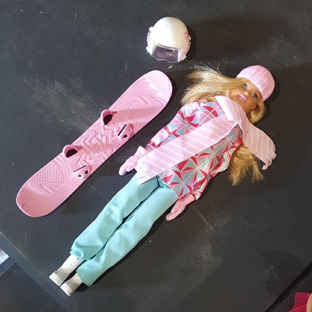 SOLD 💜 Barbie Snowy Style Doll with Pink Accessories - Picture 2 of 5